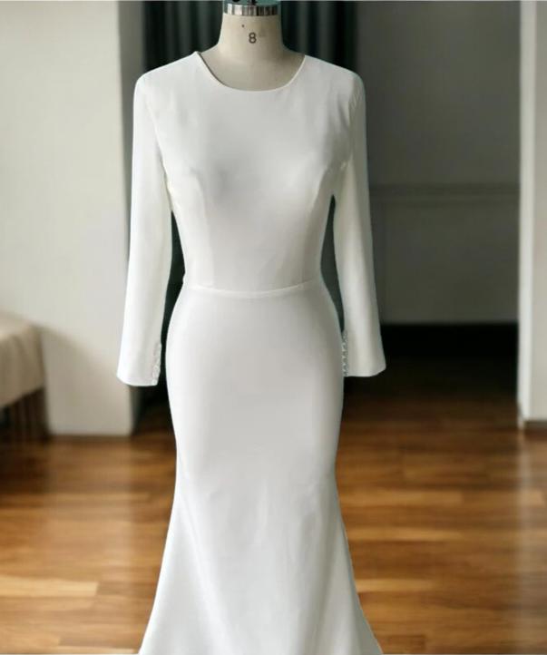 Robe de mariée à manches longues | Robe de mariée à dos ouvert et traîne | Robe de mariée sirène moderne