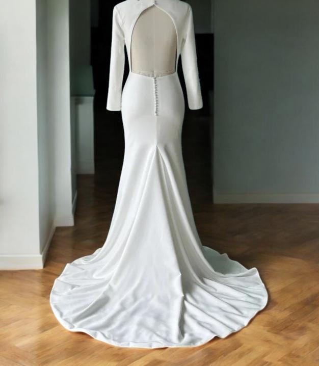 Robe de mariée à manches longues | Robe de mariée à dos ouvert et traîne | Robe de mariée sirène moderne