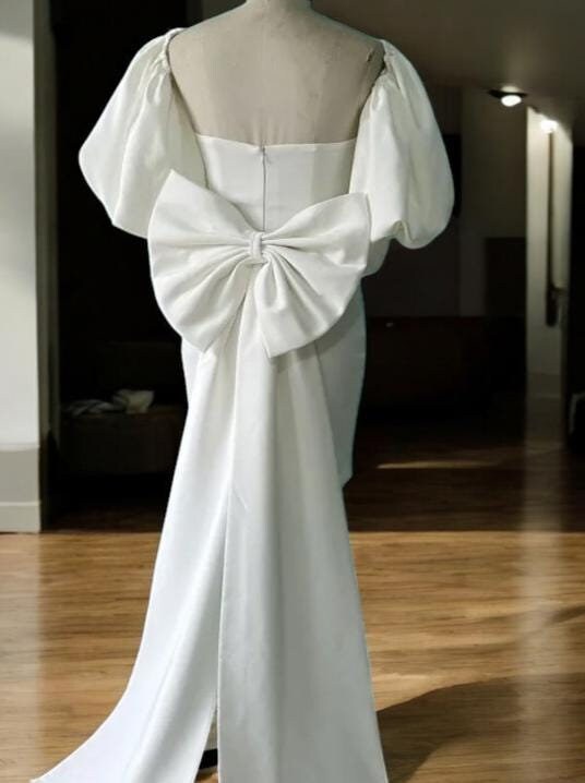 Robe de mariée courte à manches bouffantes amovibles | Robe de mariée avec nœud dans le dos | Robe de déclaration moderne