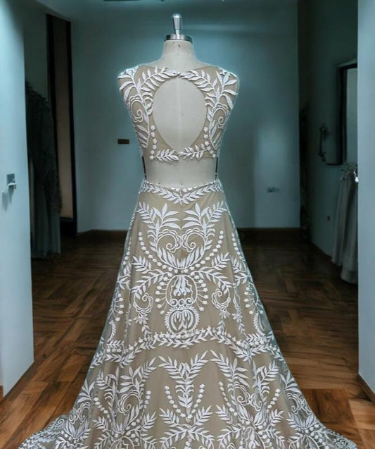 Robe de mariée bohème en dentelle sans manches | Robe de mariée élégante coupe A avec traîne | Robe de mariée chic en dentelle