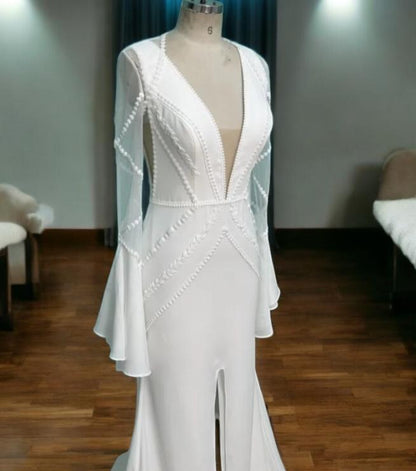 Robe de mariée bohème à manches cloches amovibles | Robe de mariée sirène avec traîne et fente | Robe de mariée à décolleté plongeant | Robe de mariée bohème