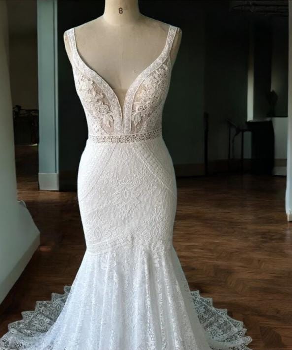 Bohemian Lace Wedding Dress | Deep V-Neck Mermaid Gown | Sleeveless Bridal Dress